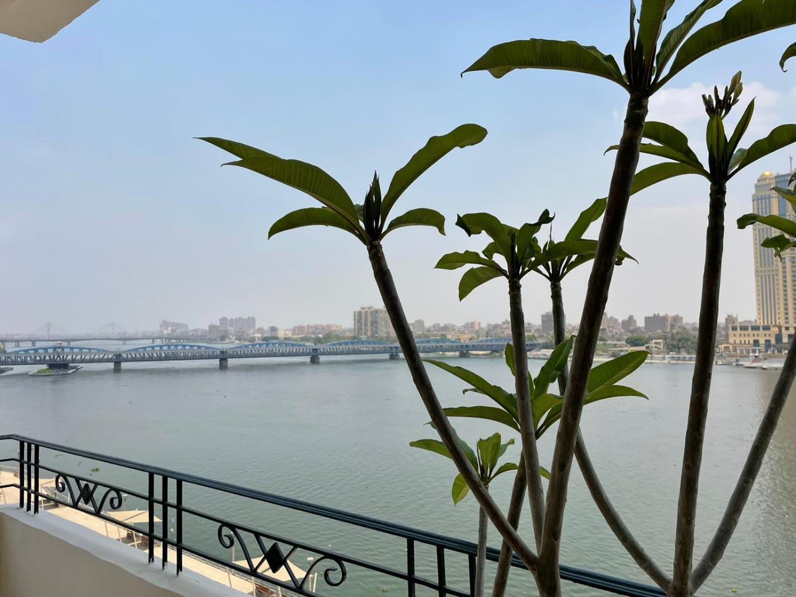 Luxury On The Nile - Zamalek Apartments Kairo Eksteriør billede